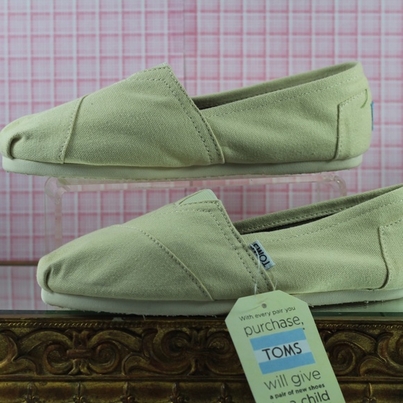 NWT Toms Alpargatas - Picture 2 of 16
